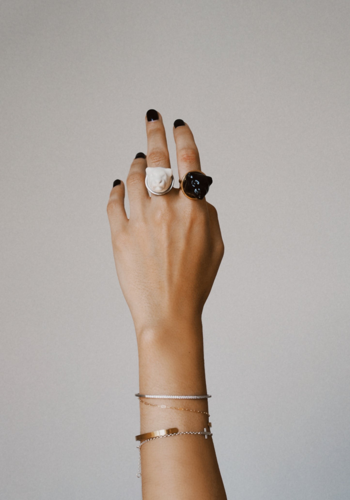 Cleo ring white