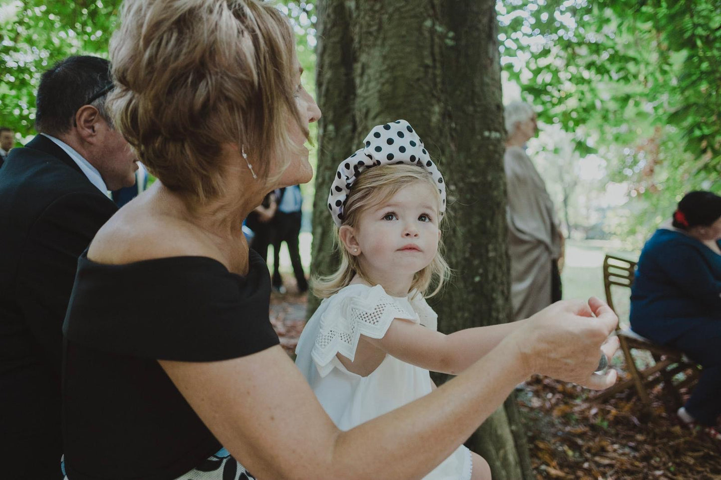 Diadema Leonor lunares