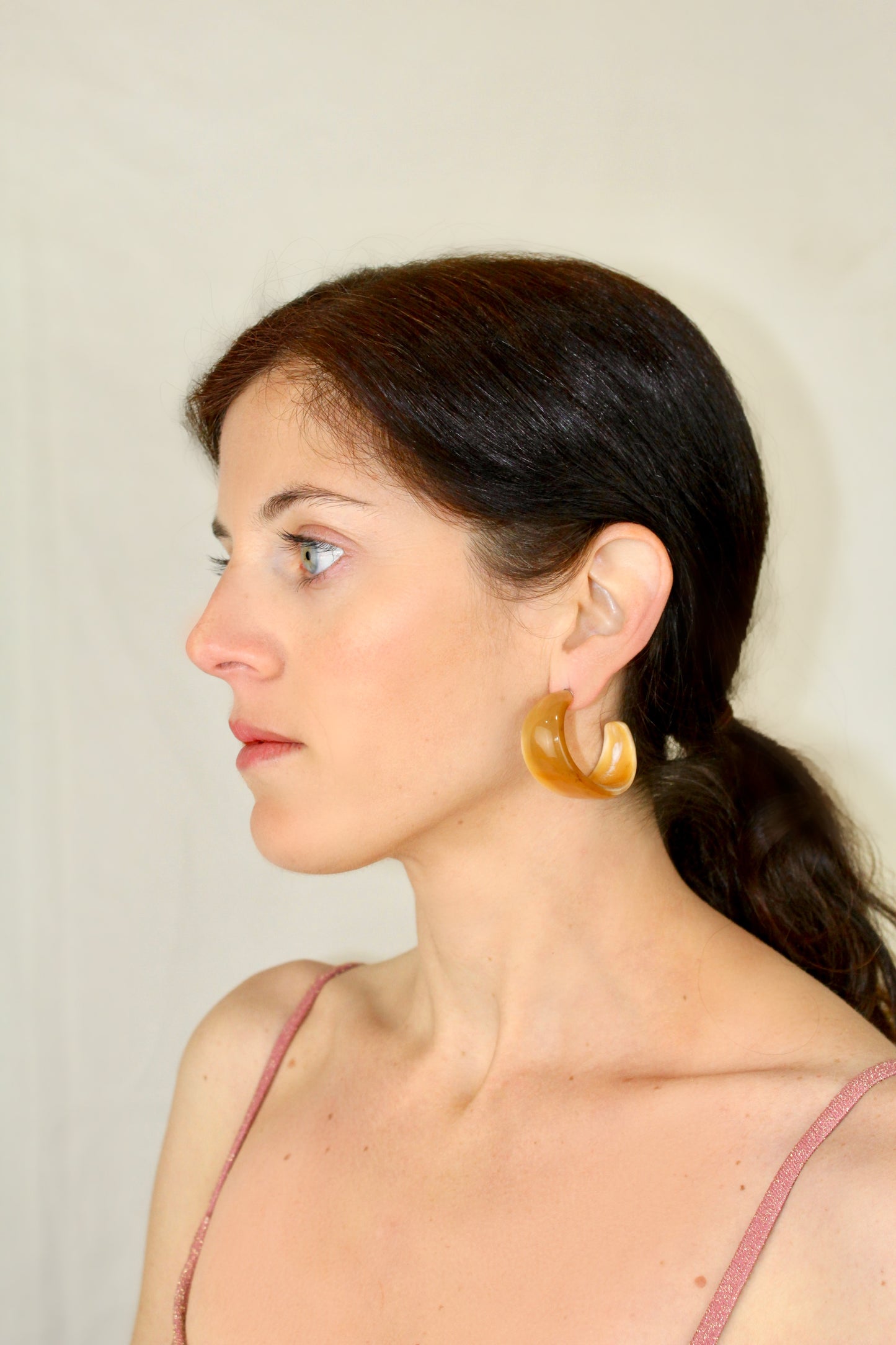 Eva earrings caramel