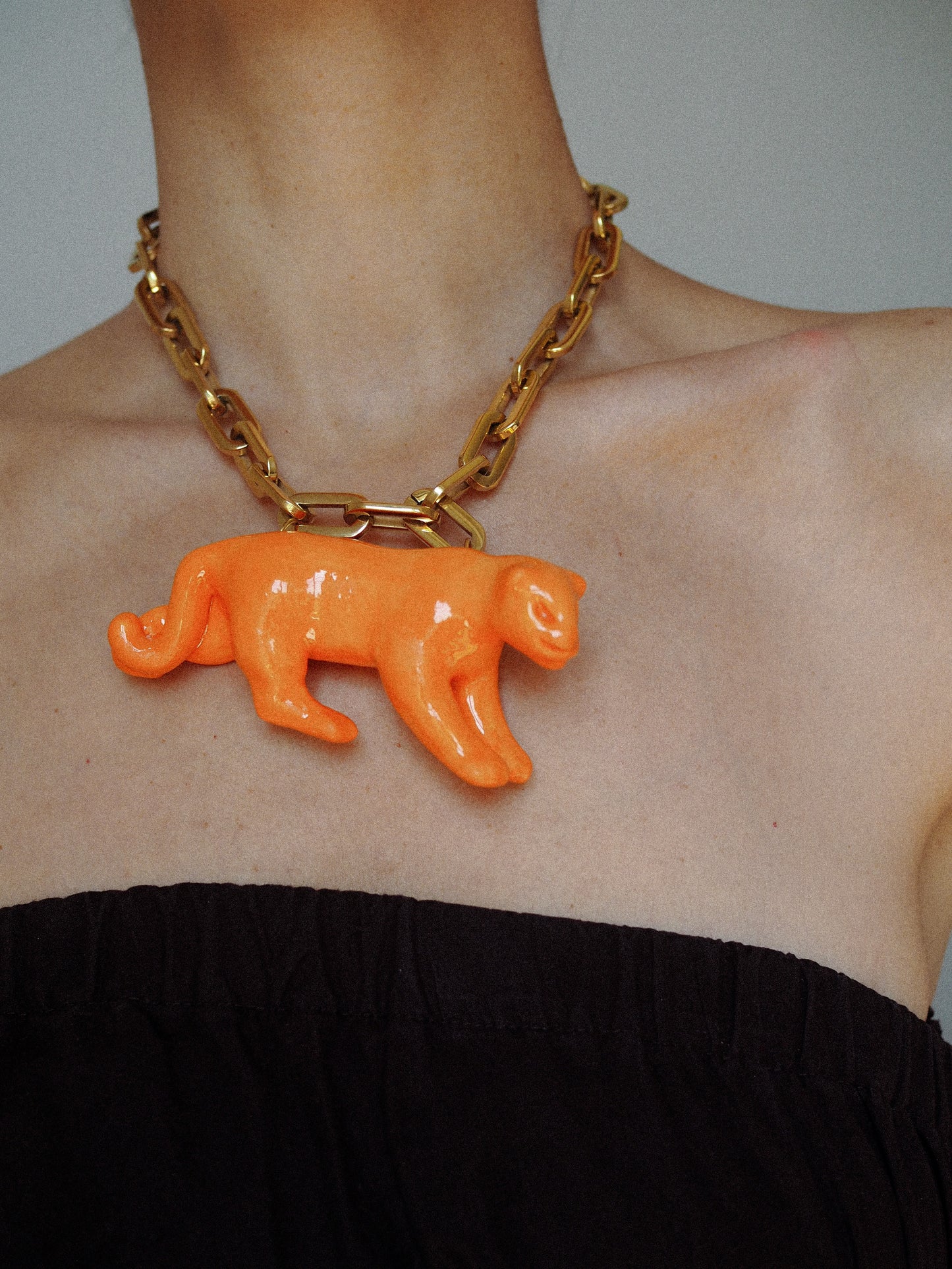 Cleo necklace orange