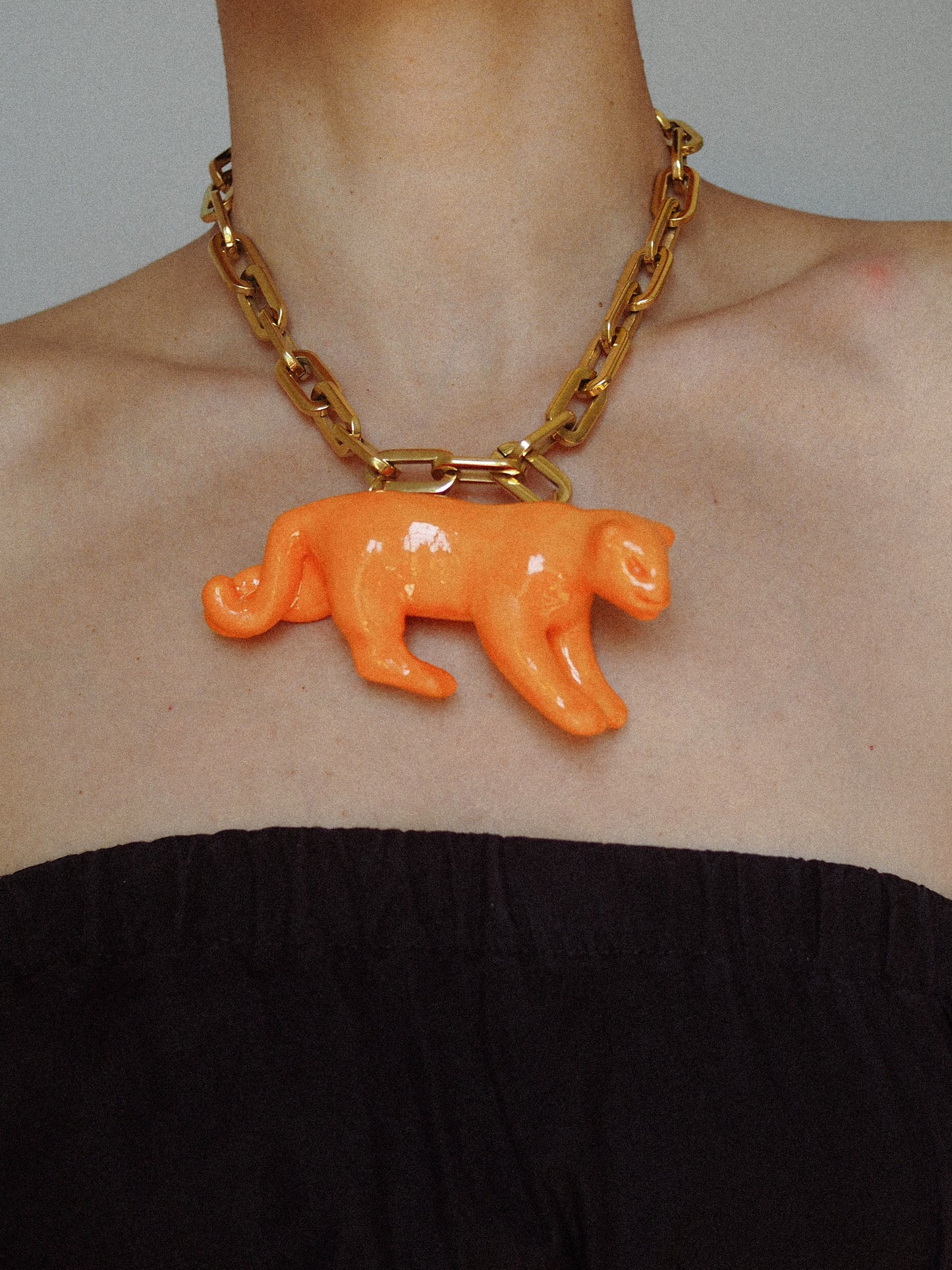 Cleo necklace orange